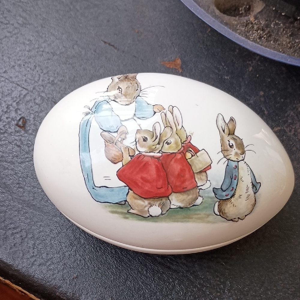 Wedgwood Perer Rabbit Egg Trinket Box in White with Red and Blue Accents